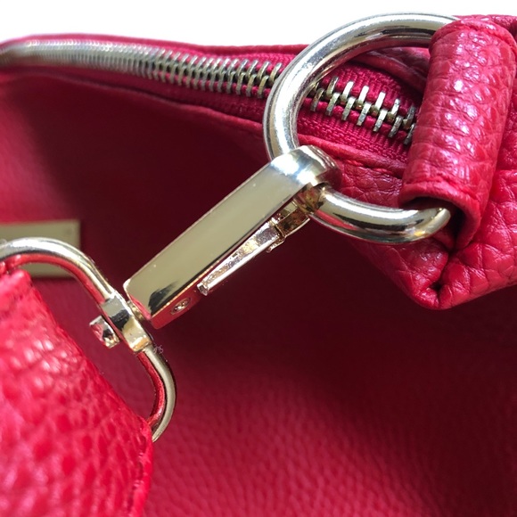 NWOT-BCBG Paris Red Crossbody w/ Removable Strips - Picture 4 of 9